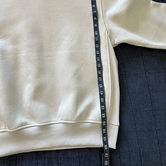 The ReTrack Crewneck Sweatshirt in Pelican - Picture 8 of 10